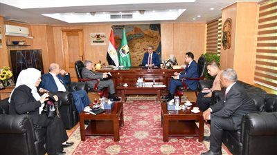 محافظ الفيوم يستقبل رئيس هيئة الأوقاف المصرية لبحث تعزيز سبل التعاون المشترك - الخليج الان