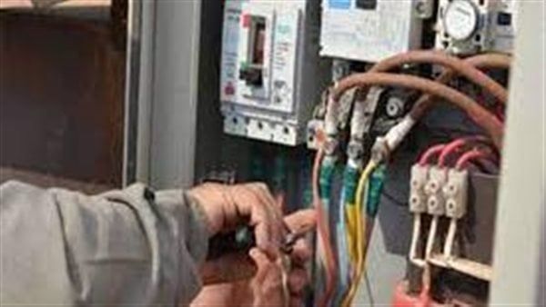 اليوم.. فصل التيار الكهربائي عن مدينة فرشوط في قنا