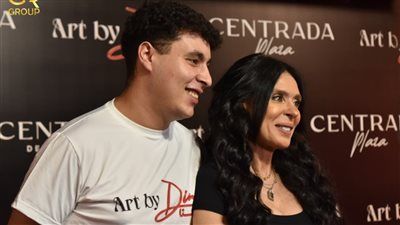 بعد احتفاله معها بأكاديمية الرقص.. من هو علي نجل الراقصة دينا؟ - الخليج الان