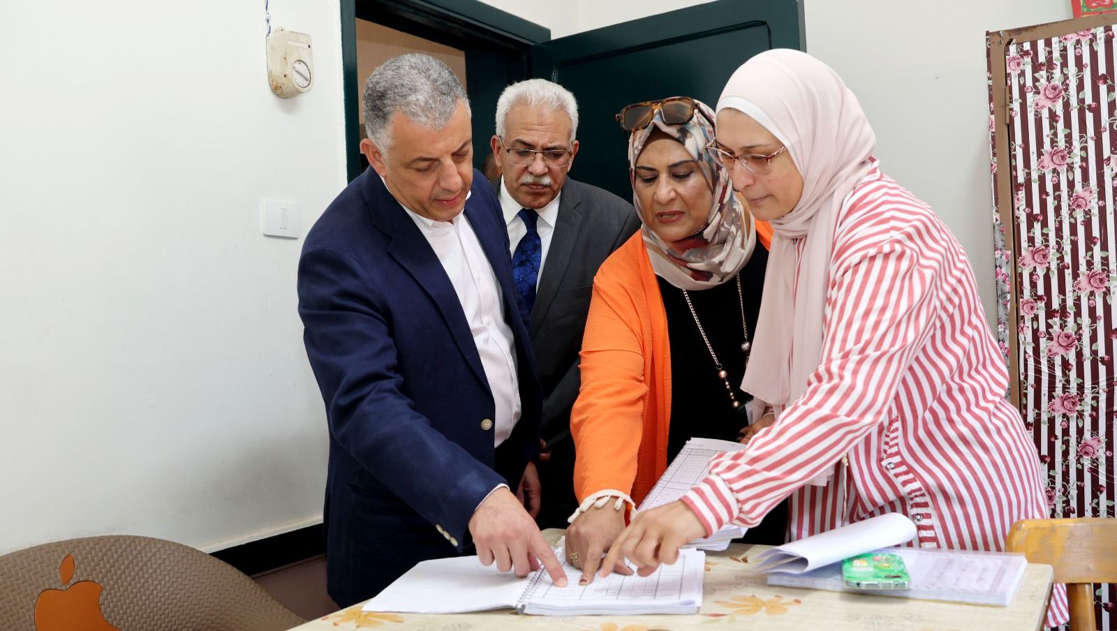 انطلاق العام الدراسي الجديد بالإسماعيلية.. المحافظ يتفقد المدارس ويؤكد: الغياب مرفوض والتعليم أساس نهضة الأمم - الخليج الان