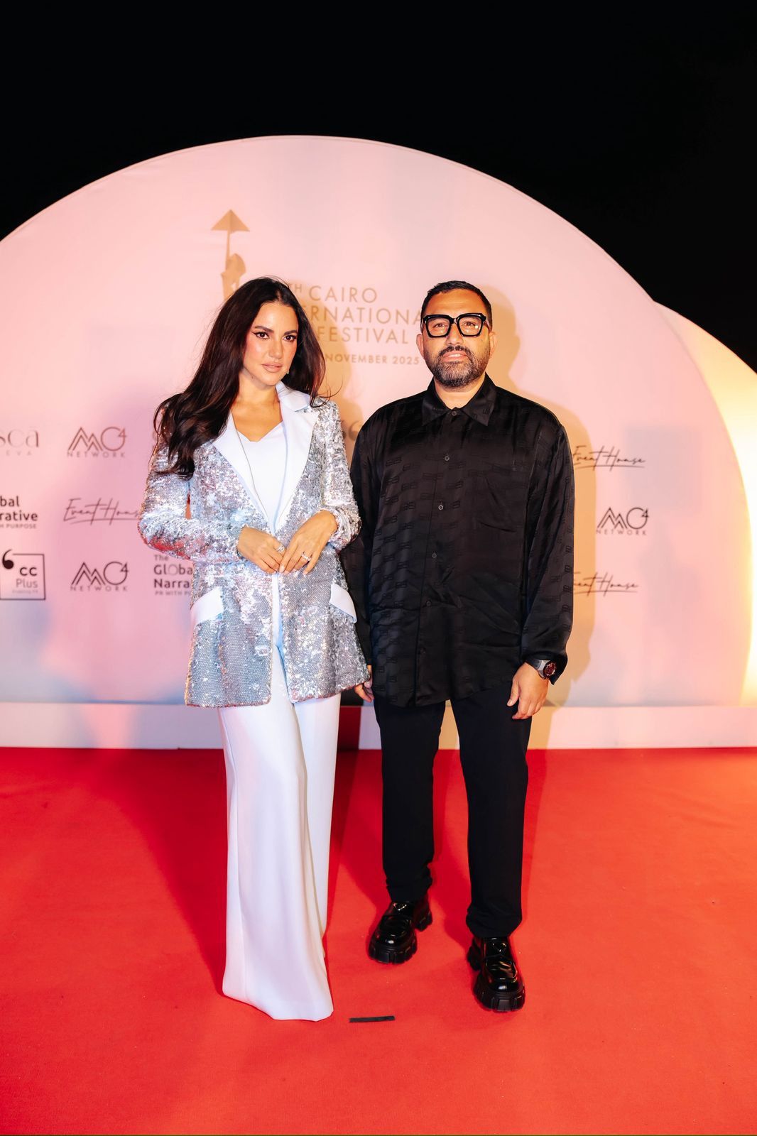 بحضور نجوم الفن التحضيرات الأولى لمهرجان القاهرة السينمائي افي دورته الـ 46 - الخليج الان