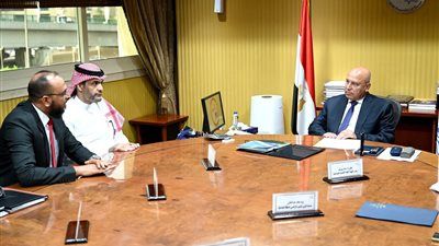 باستثمارات 2 مليار جنيه.. وزير الصناعة يبحث مع مجموعة سعودية إقامة مجمع صناعي للصناعات النحاسية والمعدنية - الخليج الان