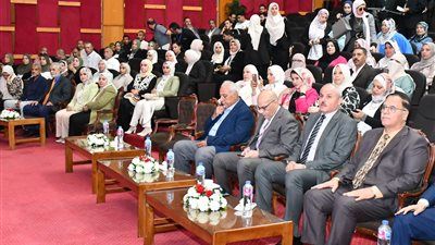 جامعة قناة السويس تحتفل باعتماد مستشفياتها وتكرم 153 من الكوادر الطبية والإدارية - الخليج الان