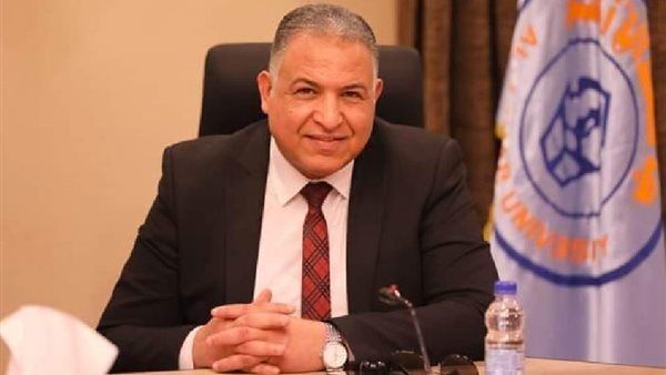 الدكتور محمد فكري خضر نائب رئيس جامعة الأزهر لفرع البنات يتقدم باستقالته بعد التجديد له قبل 6 أشهر