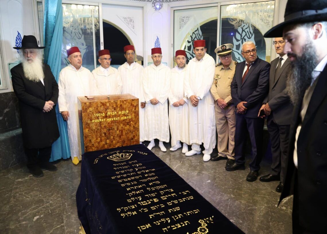 صلاة وطقوس دينية لدعم الجيش الإسرائيلي في قلب المغرب بحضور ممثلين عن الملك.. ما القصة؟ - الخليج الان