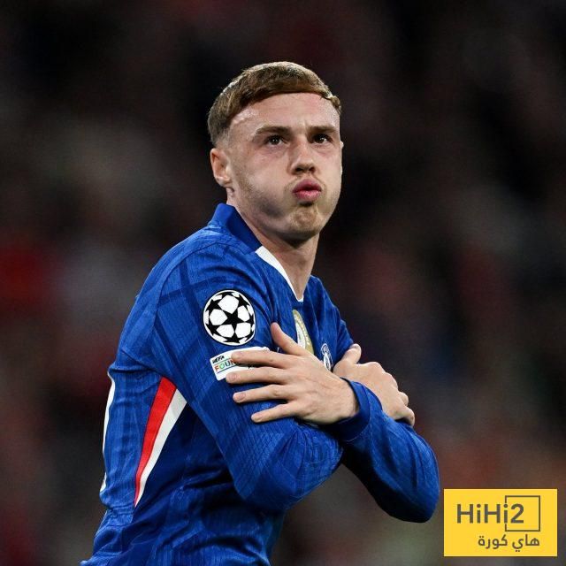 نجوم البريميرليج وتألقهم في تقييمات الموسم والجائزة الذهبية