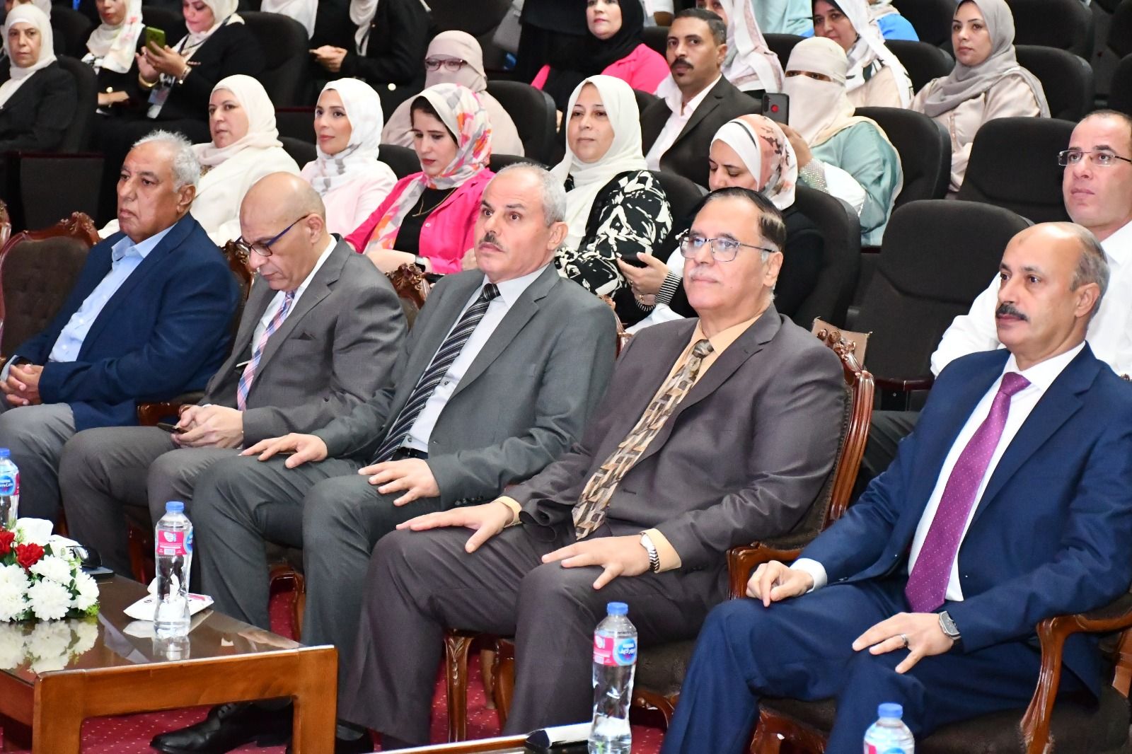 جامعة قناة السويس تحتفل باعتماد مستشفياتها وتكرم 153 من الكوادر الطبية والإدارية - الخليج الان