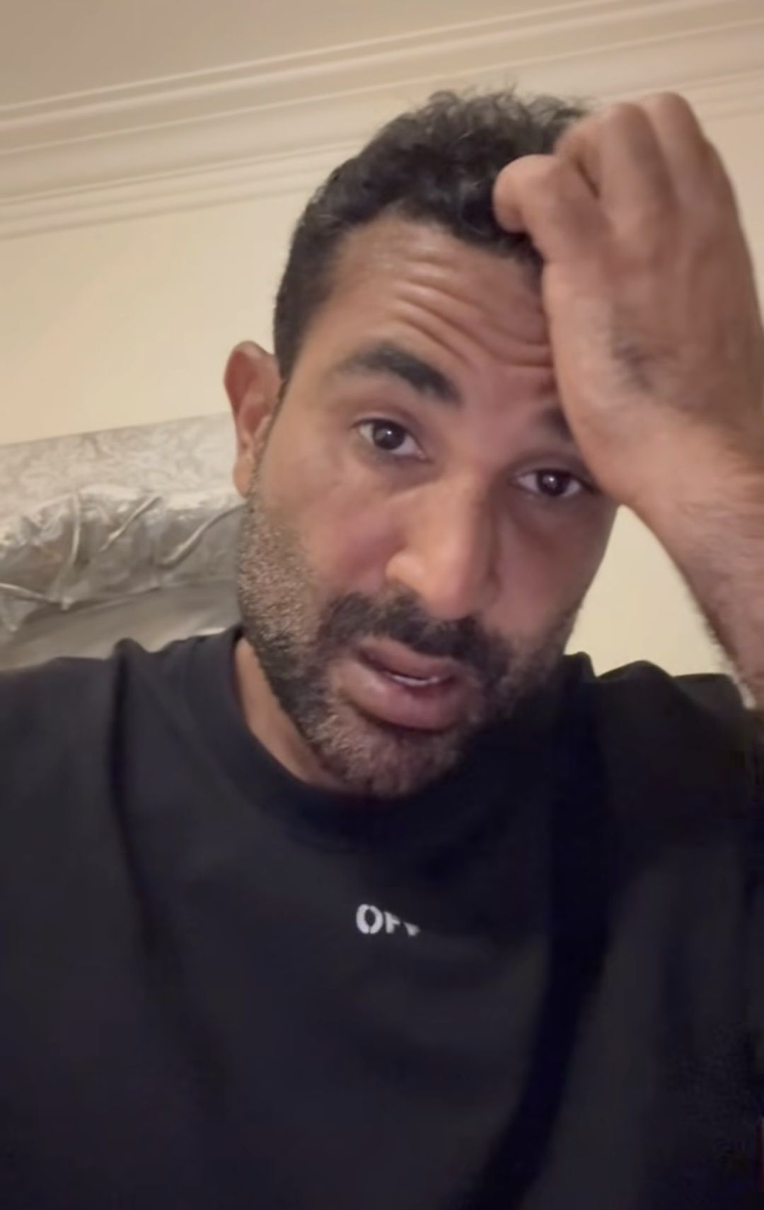 أحمد سعد يروج لأغنيته الجديدة بطريقته الخاصة: أوعى حد يسمعها عشان هيتعدي - الخليج الان