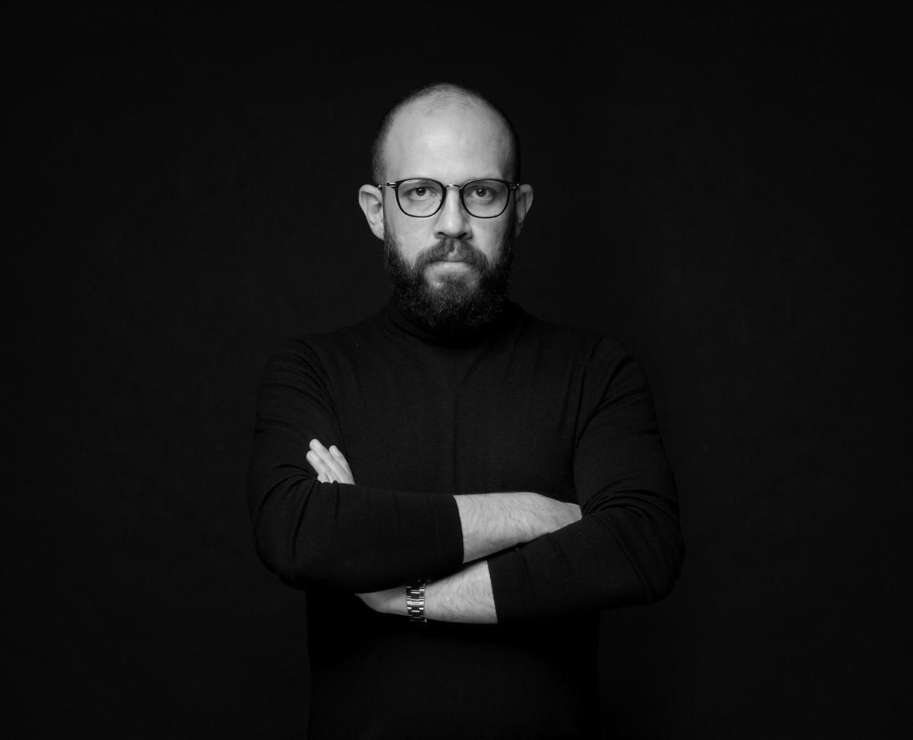 أحمد حافظ يخطو نحو مرحلة جديدة مع STORY STUDIO بعد عشرين عامًا من الخبرة المتنوعة محليًا ودوليًا - الخليج الان