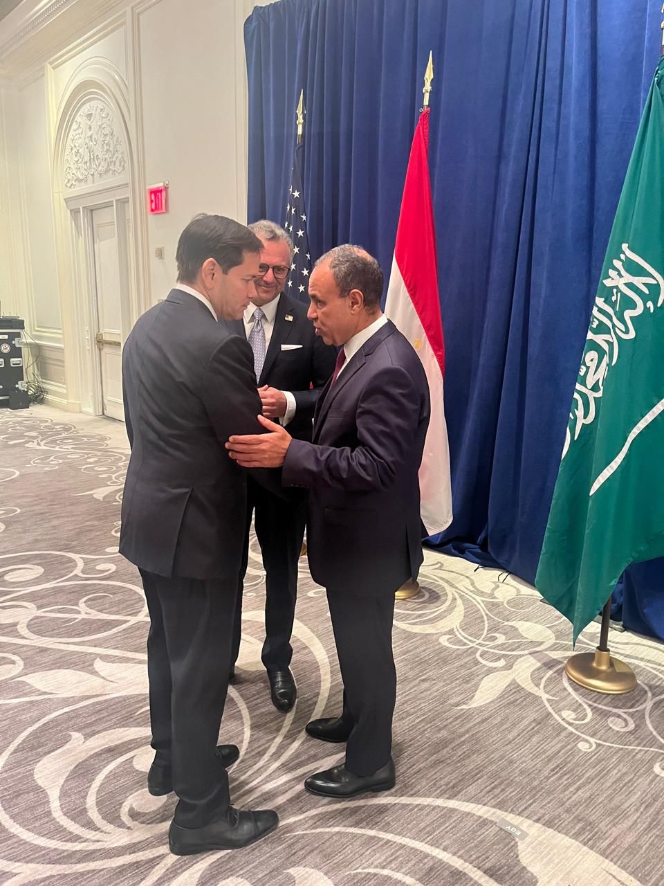 وزير الخارجية لـ نظيره الأمريكي: الرئيس السيسي يثمن الجهود التي يقوم بها ترامب لوقف حرب غزة - الخليج الان