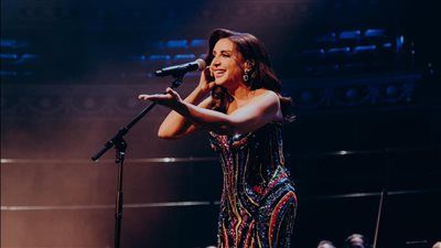 عمر جديد.. أنغام تعلق على حفلها الغنائي في لندن - الخليج الان