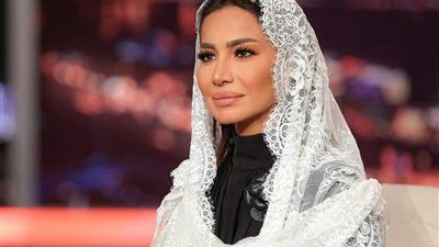 "هفضحهم بالاسم".. بسمة وهبة تتوعد المواقع المشبوهة المتآمرة على مصر - الخليج الان