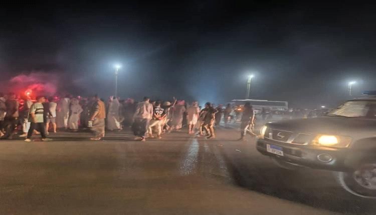 ردع فوري.. النخبة الحضرمية توقف محاولات استفزازية برفع العلم اليمني في المكلا