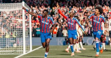 ليفربول يتلقى هدف مبكر أمام كريستال بالاس في البريميرليج بمشاركة صلاح