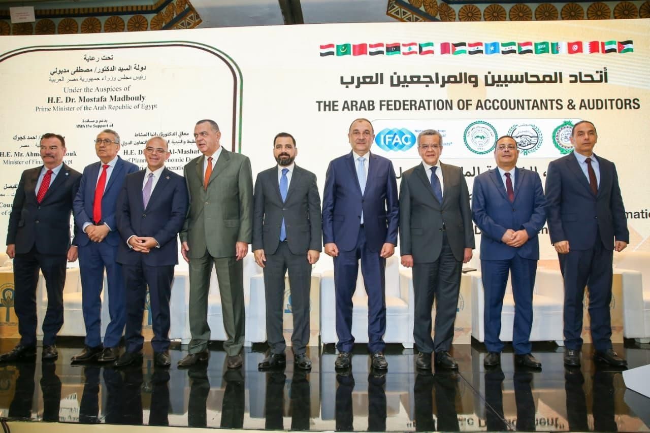 وزير قطاع الأعمال: الشفافية والاستدامة والتحول الرقمي هي مفاتيح النمو الاقتصادي - الخليج الان