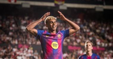 تشكيلة برشلونة لمباراة ريال سوسيداد راشفورد يقود الهجوم ولامين يامال على مقاعد البدلاء