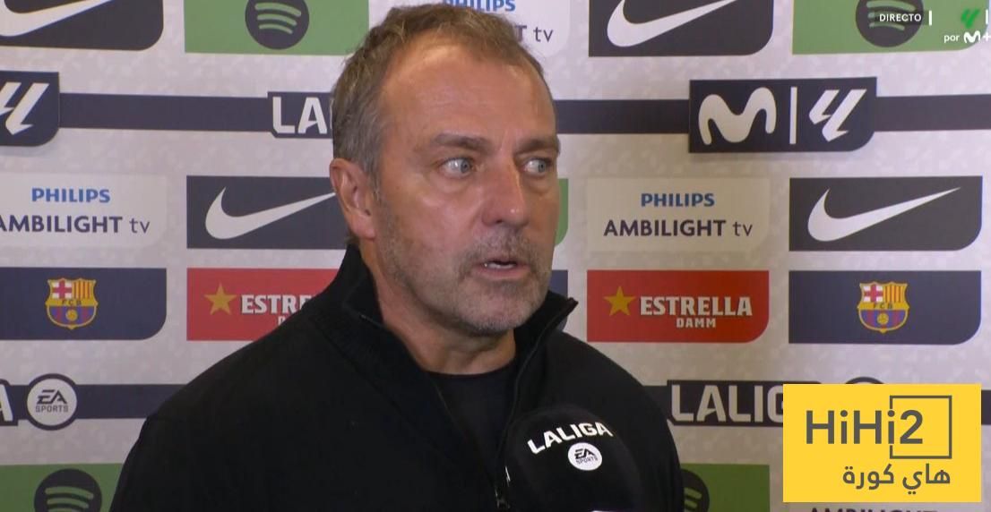 إشادة كبيرة من فليك بلاعبي برشلونة