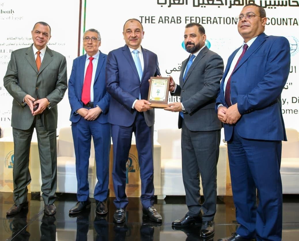 وزير قطاع الأعمال: الشفافية والاستدامة والتحول الرقمي هي مفاتيح النمو الاقتصادي - الخليج الان