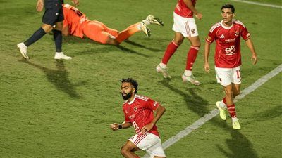الشحات يفوز بجائزة أفضل لاعب في مباراة الزمالك - الخليج الان