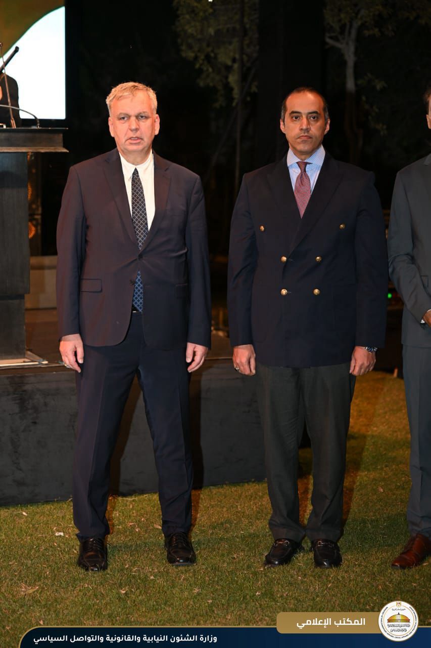 الوزير محمود فوزي يقدم تهنئة الحكومة المصرية للسفارة الألمانية بالقاهرة بمناسبة العيد الوطني لدولة ألمانيا الاتحادية - الخليج الان