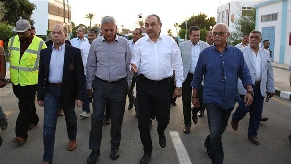 وزير قطاع الأعمال: شركات الأدوية التابعة تمتلك قدرات إنتاجية وخبرات نوعية تؤهلها لريادة السوق