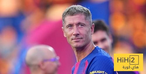 مقارنة ليفاندوفسكي بستيواني .. عدم احترام