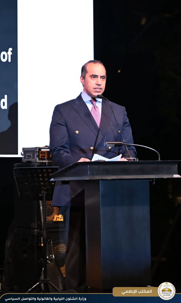 الوزير محمود فوزي يقدم تهنئة الحكومة المصرية للسفارة الألمانية بالقاهرة بمناسبة العيد الوطني لدولة ألمانيا الاتحادية - الخليج الان