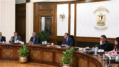 مدبولي يستعرض مستجدات مشروع إعادة إحياء منطقة نزلة السمان كمقصد سياحي.. ويؤكد: الجميع مستفيد من التطوير - الخليج الان