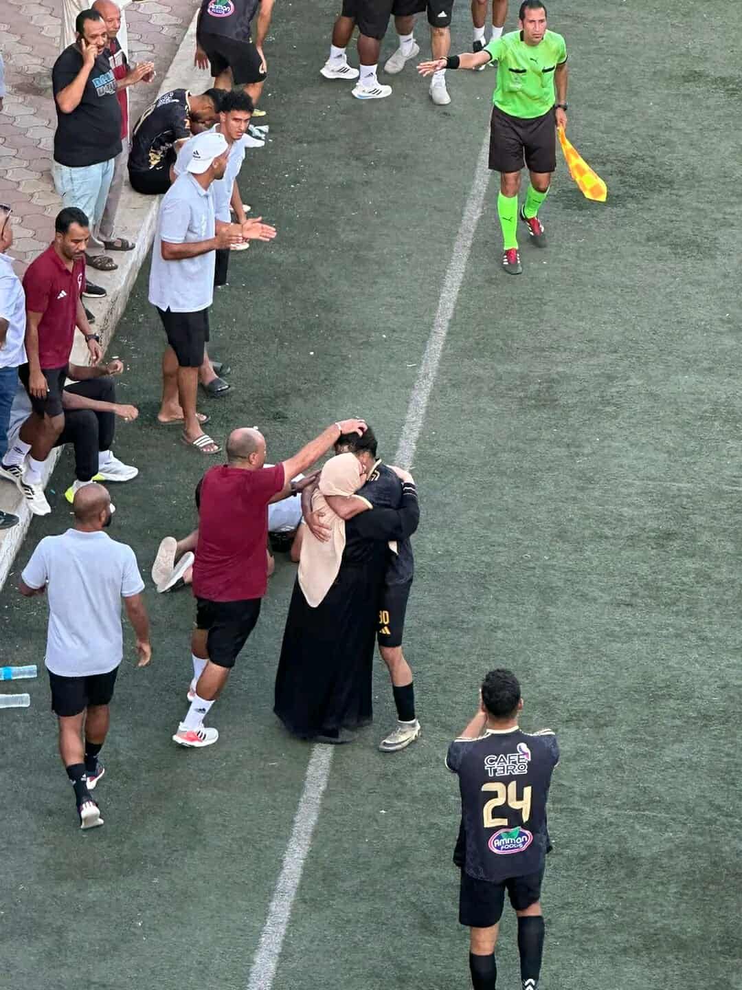 ابنها الوحيد ..فرحة والدة محمد صلاح لاعب اتحاد بسيون بعد تسجيل هدف قاتل في القسم الثاني - الخليج الان