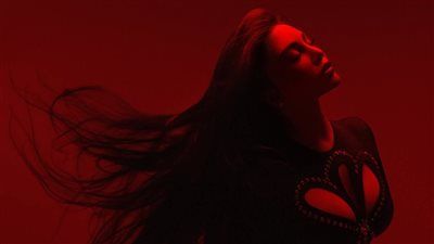 هيفاء وهبي تفاجئ جمهورها بطرح 5 أغاني من ألبومها الجديد ميجا هيفا - الخليج الان