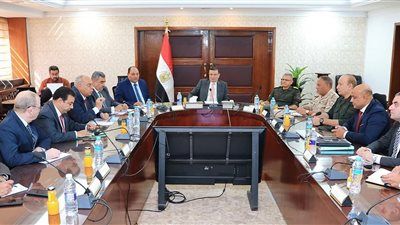 وزير الزراعة يتابع الموقف التنفيذي لمشروع التجمعات الزراعية التنموية في سيناء - الخليج الان