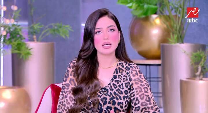 ياسمين عز: كان عندنا ممنوع اللمس عشان كدة طلعت إنسانة متحاوط عليا من جميع التحرشات - الخليج الان