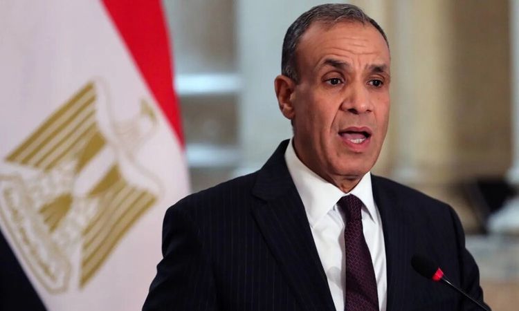 وزير الخارجية يتوجه إلى باريس