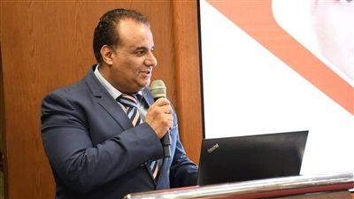 إبراهيم أمين: قائمة منتخب الناشئين ستشهد مفاجاة بمشاركة 21 لاعب لأول مرة - الخليج الان