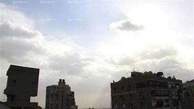 نشاط رياح وتحذير من الأتربة.. تعرف على حالة الطقس اليوم الجمعة - الخليج الان