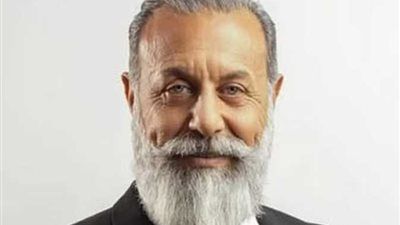 وفاة الفنان العراقي إياد الطائي بعد صراع مع المرض - الخليج الان