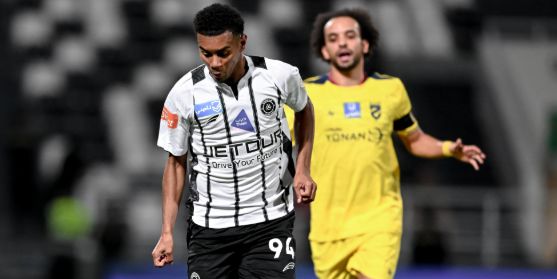 الأهلي والشباب.. مواجهة للعودة إلى سكة الانتصارات