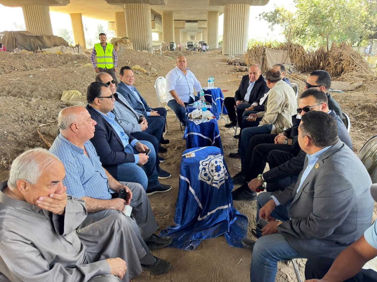 وفد مركزية "مستقبل وطن" يزور المنوفية ويعلن عن تجهيز مساكن بديلة للمواطنين المتضررين من غرق أراضي طرح النيل في قرية دلهمو بأشمون - الخليج الان