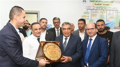 محافظ الدقهلية ونائب وزير الصحة يفتتحان تطوير قسم العناية المركزة بمستشفى صدر المنصورة بتكلفة 18 مليون جنيه - الخليج الان