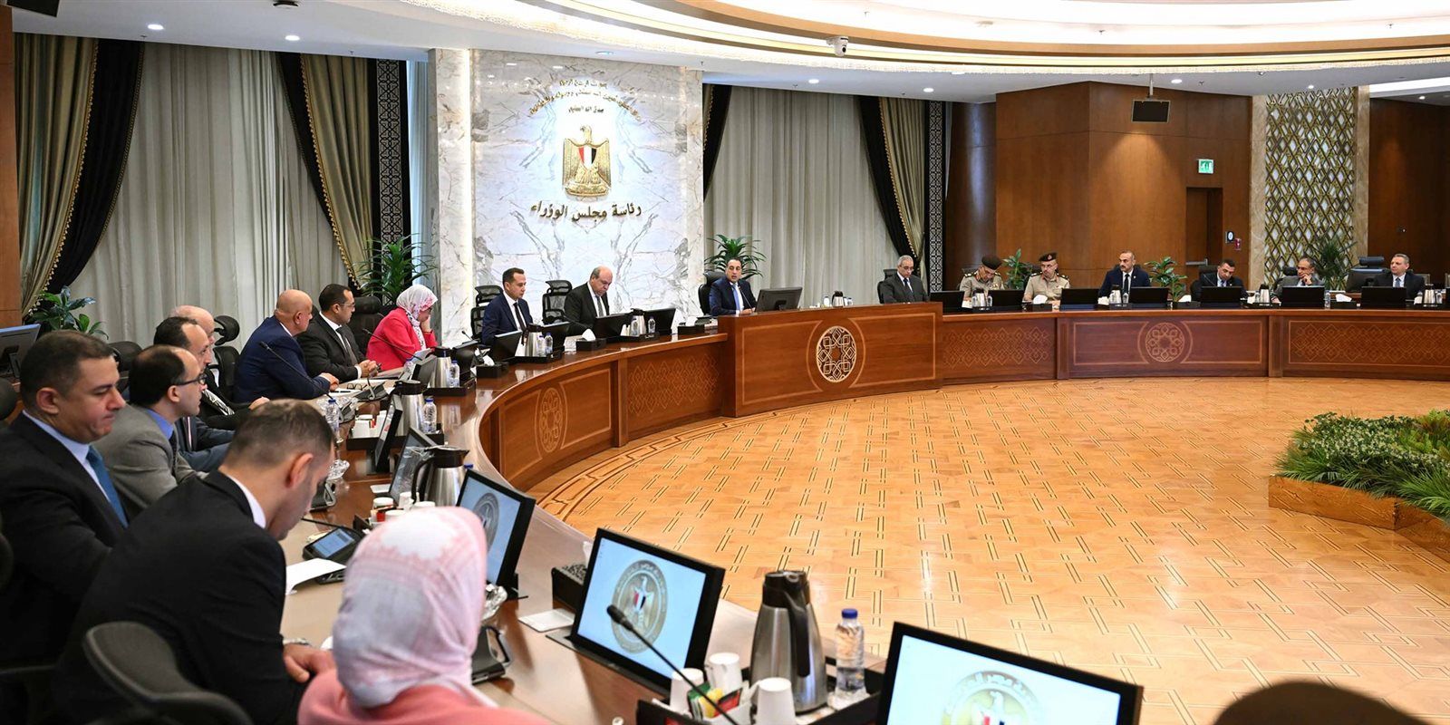 مدبولي.. تطوير مطارات مصر أولوية وطنية لرفع كفاءة التشغيل وتعزيز التأمين - الخليج الان