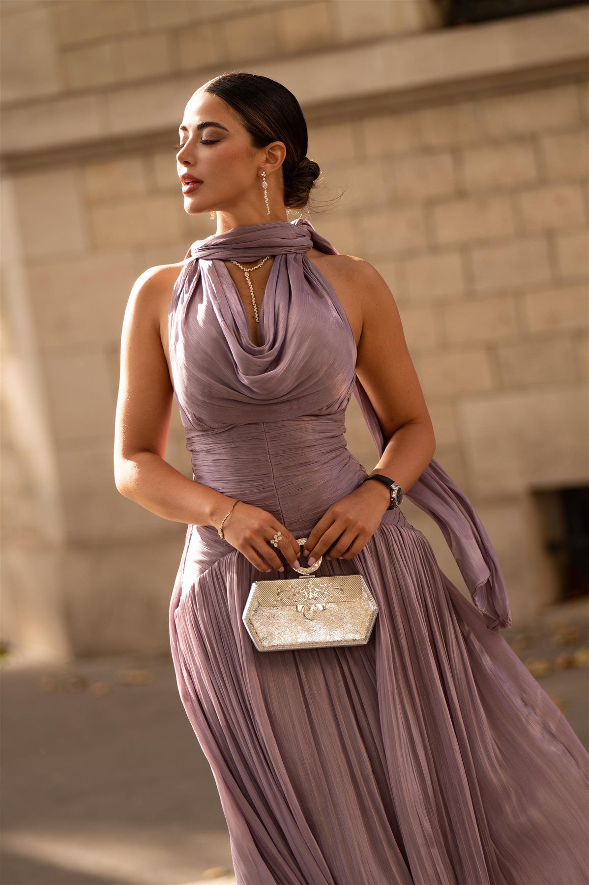 يارا السكري تخطف الأضواء في أسبوع الموضة بباريس.. صور - الخليج الان