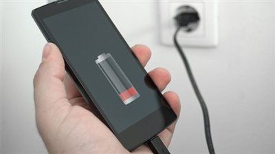 «هل لو شحنت الموبيل 80% هحفاظ علي بطاريته؟» تجربه توضح - الخليج الان