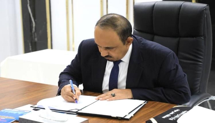 محافظ حضرموت يرعى انطلاقة مشروع استكمال سور جامعة حضرموت بطول 3 كيلومترات!