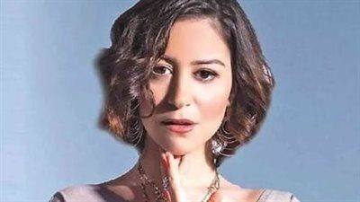 منة شلبي: مفيش حبيب مثالي.. ووالدتي بخير الحمد لله - الخليج الان