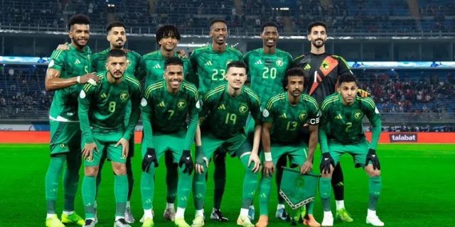 انتظام ثنائي الأخضر في التدريبات