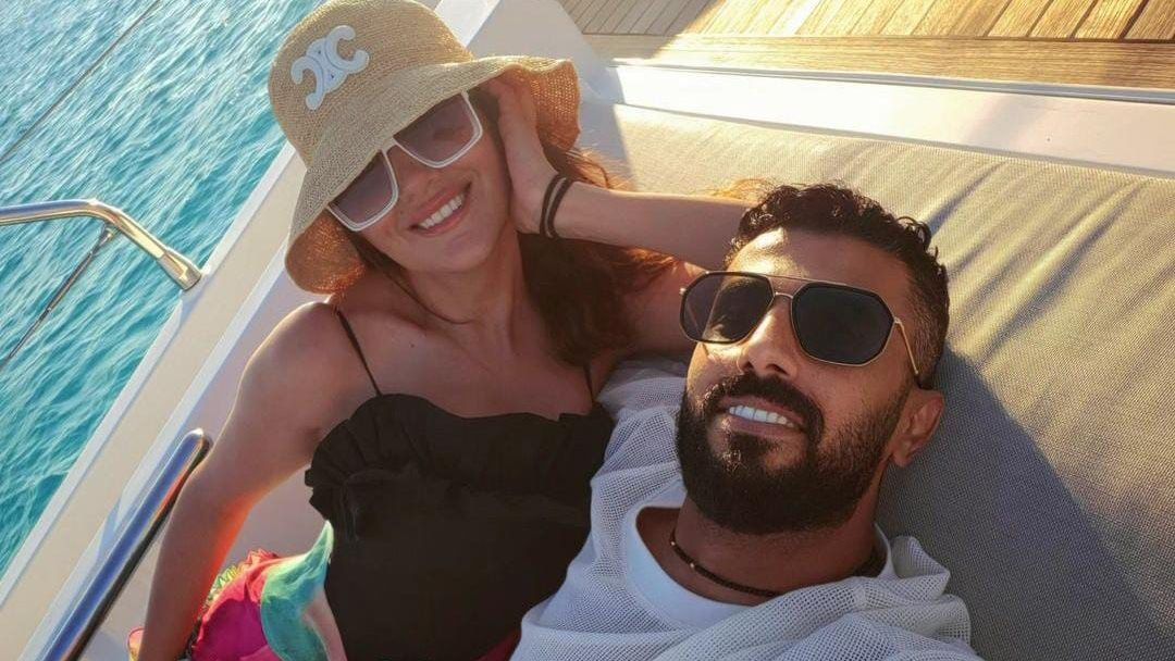 في عيد زواجهما الـ15.. أسباب جعلت محمد سامي ومي عمر الثنائي الأنجح في الوسط الفني - الخليج الان