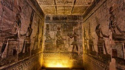 وزير السياحة والآثار: إحالة واقعة اختفاء اللوحة الجدارية من مقبرة "كنتي كا" بسقارة للنيابة العامة رسميا - الخليج الان