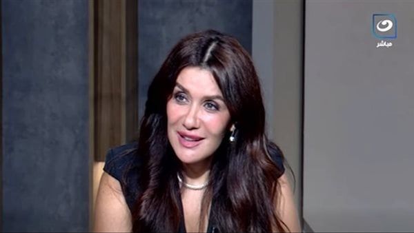 غادة عادل تكشف أسرار الطلاق.. والعبارة التي أربكت جمهورها: «قلبي لسه بيدق» - الخليج الان