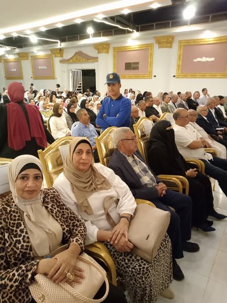 إدارة رأس غارب تحتفل بانتصارات أكتوبر وتكرّم أوائل الطلاب في حضور قيادات التعليم بالبحر الأحمر. .. - الخليج الان