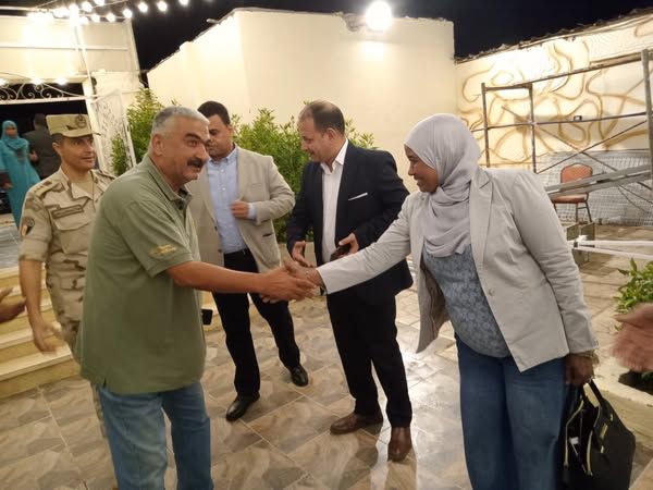 إدارة رأس غارب تحتفل بانتصارات أكتوبر وتكرّم أوائل الطلاب في حضور قيادات التعليم بالبحر الأحمر. .. - الخليج الان